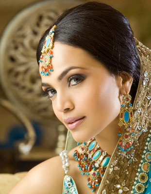 Bridal Jewellery designs Latest JhumkasJewelry and Charismatic Jhumkas Traditional 2011 Fashion Bridal Jewellery designs
