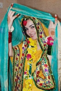 Pakistani-Indian-Trendy-Bridal-Mehndi-Dresses-2013