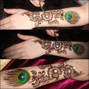 Stylish-Hand-Mehndi-Design-Eid